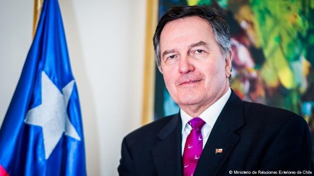 Chilean Foreign Minister Calls for Integral and Inclusive Growth in APEC Meeting