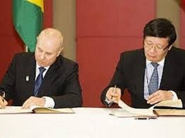 Brasil y China fortalecen cooperaci&oacute;n bilateral durante C&uacute;pula de los BRICS