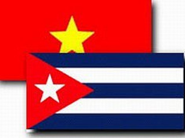 Cuba y Vietnam por reforzar relaciones econ&oacute;micas