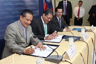 Gobierno de El Salvador firma acuerdo de cooperaci&oacute;n con Taiw&aacute;n para la iniciativa &ldquo;Un pueblo, Un producto&rdquo;