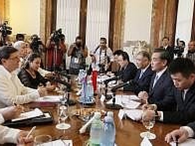 Sostuvieron conversaciones oficiales Cancilleres de China y Cuba