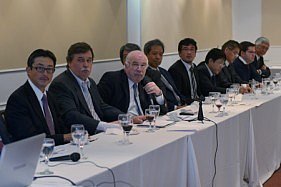 Casamiquela se reuni&oacute; con funcionarios y empresarios japoneses
