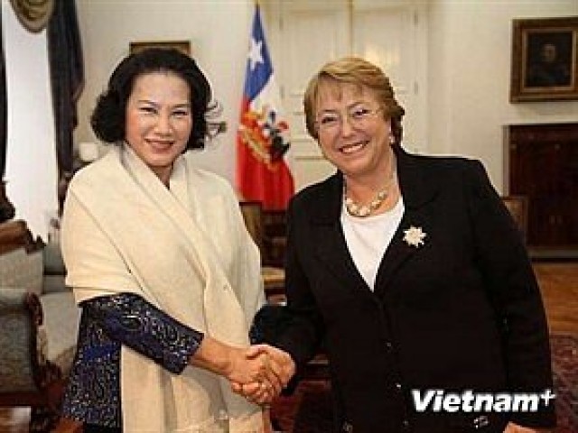 Chilean leaders pledge closer ties with Vietnamese NA