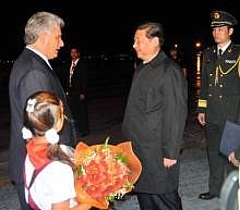 Presidente de la Rep&uacute;blica Popular China inicia visita oficial a Cuba