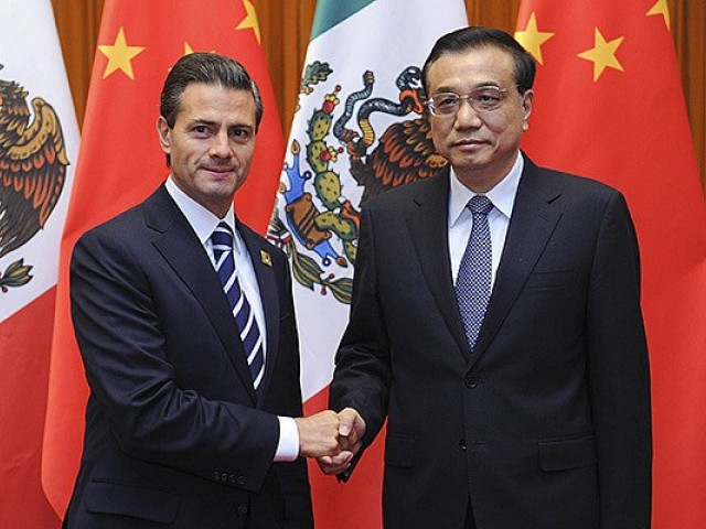 Premier discusses rail project with Mexican president