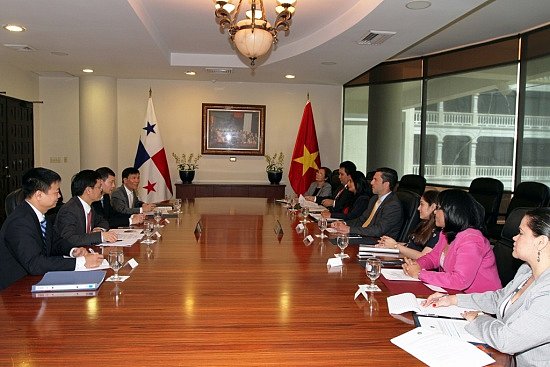 Panam&aacute; y Vietnam ampliar&aacute;n agenda econ&oacute;mico-comercial