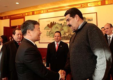Patria de Bol&iacute;var potencia alianzas econ&oacute;micas y energ&eacute;ticas con el gigante asi&aacute;tico