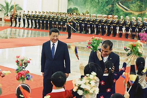 Xi Jinping Holds Talks with President Rafael Correa of Ecuador, Jointly Deciding to Establish China-Ecuador Strategic Partnership
