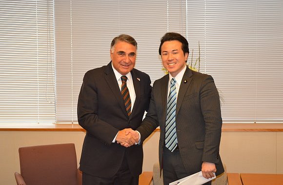 Subsecretario se re&uacute;ne con Viceministro Parlamentario de Relaciones Exteriores de Jap&oacute;n