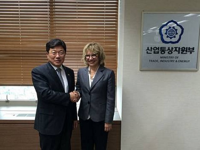 Ministros de Comercio de Corea y Colombia fortalecen relaciones binacionales