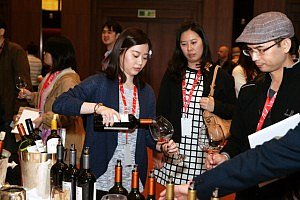 Vinos chilenos muestran sus atributos en ruta de promoci&oacute;n por Asia