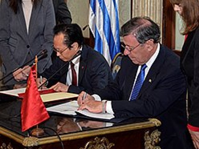 Suscripci&oacute;n del Convenio de Cooperaci&oacute;n Econ&oacute;mica y T&eacute;cnica entre Uruguay y la Rep&uacute;blica Popular China