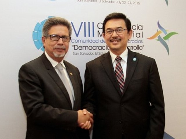 Viceministro Castaneda sostiene encuentro bilateral con embajador de Indonesia