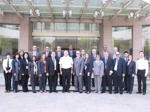 Delegaci&oacute;n de la Aduana Cubana inicia curso bilateral en la Rep&uacute;blica Popular China