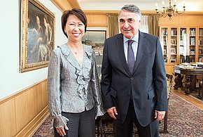 Subsecretario de Relaciones Exteriores recibe a nueva Embajadora de Singapur en Chile