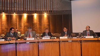El TPP debe evaluarse de cara a los desaf&iacute;os productivos y tecnol&oacute;gicos de la regi&oacute;n, plantearon expertos en CEPAL.
