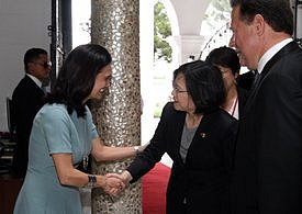 Mandatario de la Naci&oacute;n y Vicepresidenta reciben a Presidenta de la Rep&uacute;blica de China (Taiw&aacute;n)