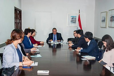 Empresarios coreanos demuestran inter&eacute;s en desarrollar tecnolog&iacute;a aplicada a la agricultura en el pa&iacute;s