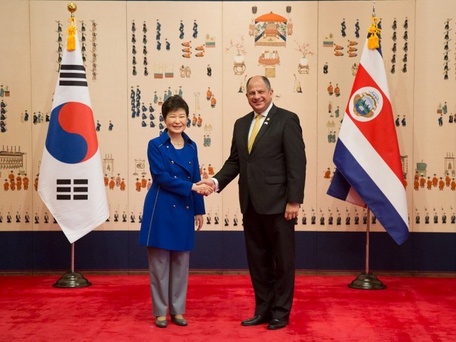 Costa Rica y Corea elevan sus relaciones bilaterales a una alianza de cooperaci&oacute;n integral