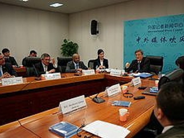 Director General del Departamento de Am&eacute;rica Latina y el Caribe del Ministerio de Relaciones Exteriores Zhu Qingqiao Ofrece una Conferencia Informativa a los Embajadores de los Pa&iacute;ses de Am&eacute;rica Latina y el Caribe en China
