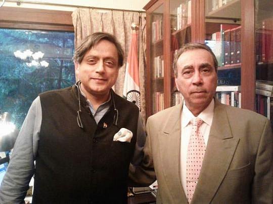 El Presidente del Comit&eacute; de Asuntos Exteriores del Parlamento de la India recibe al Embajador cubano