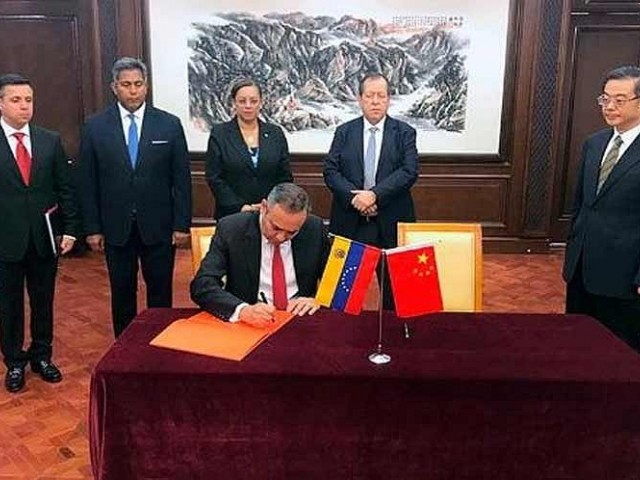 Altas cortes de China y Venezuela firman memorando de entendimiento