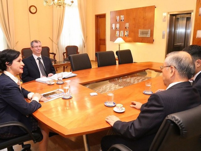 Jap&oacute;n busca acuerdo bilateral para promover inversiones en Paraguay