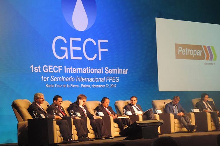 El gas es la energ&iacute;a del futuro, conclusi&oacute;n de seminario en Bolivia