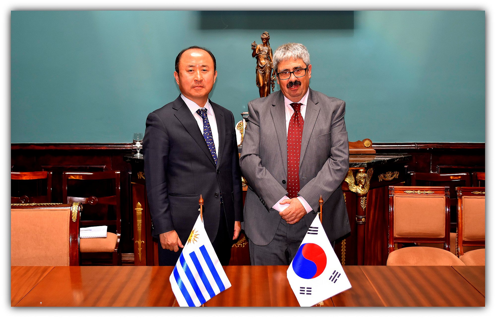 VI Reuni&oacute;n de la Comisi&oacute;n Mixta Econ&oacute;mico-Comercial entre Uruguay y Corea