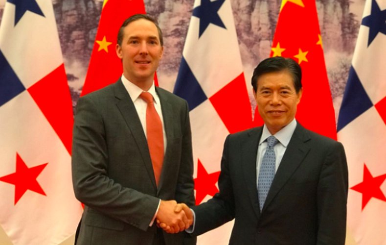 Autoridades chinas visitan Panam&aacute; para avanzar hacia TLC