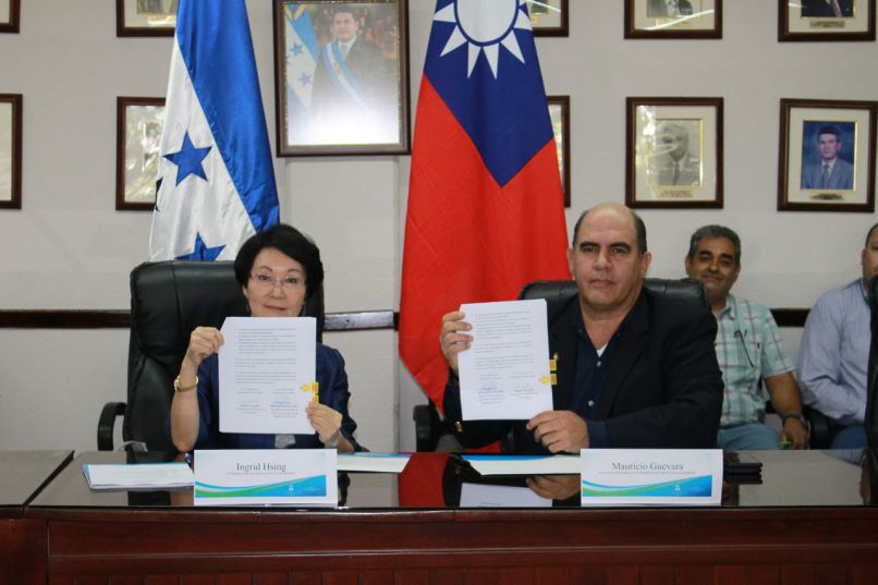 Taiwan presta asistencia para mejorar la cr&iacute;a de cerdos en Honduras