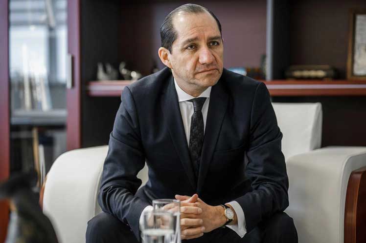 Ecuador por ensanchar nexos comerciales con China en visita de Moreno